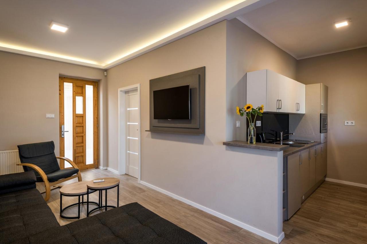 Atrium Agard Panzio Bed & Breakfast Gardony Ngoại thất bức ảnh